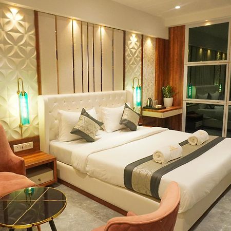 Hotel Spencer-Navi Mumbai Dış mekan fotoğraf
