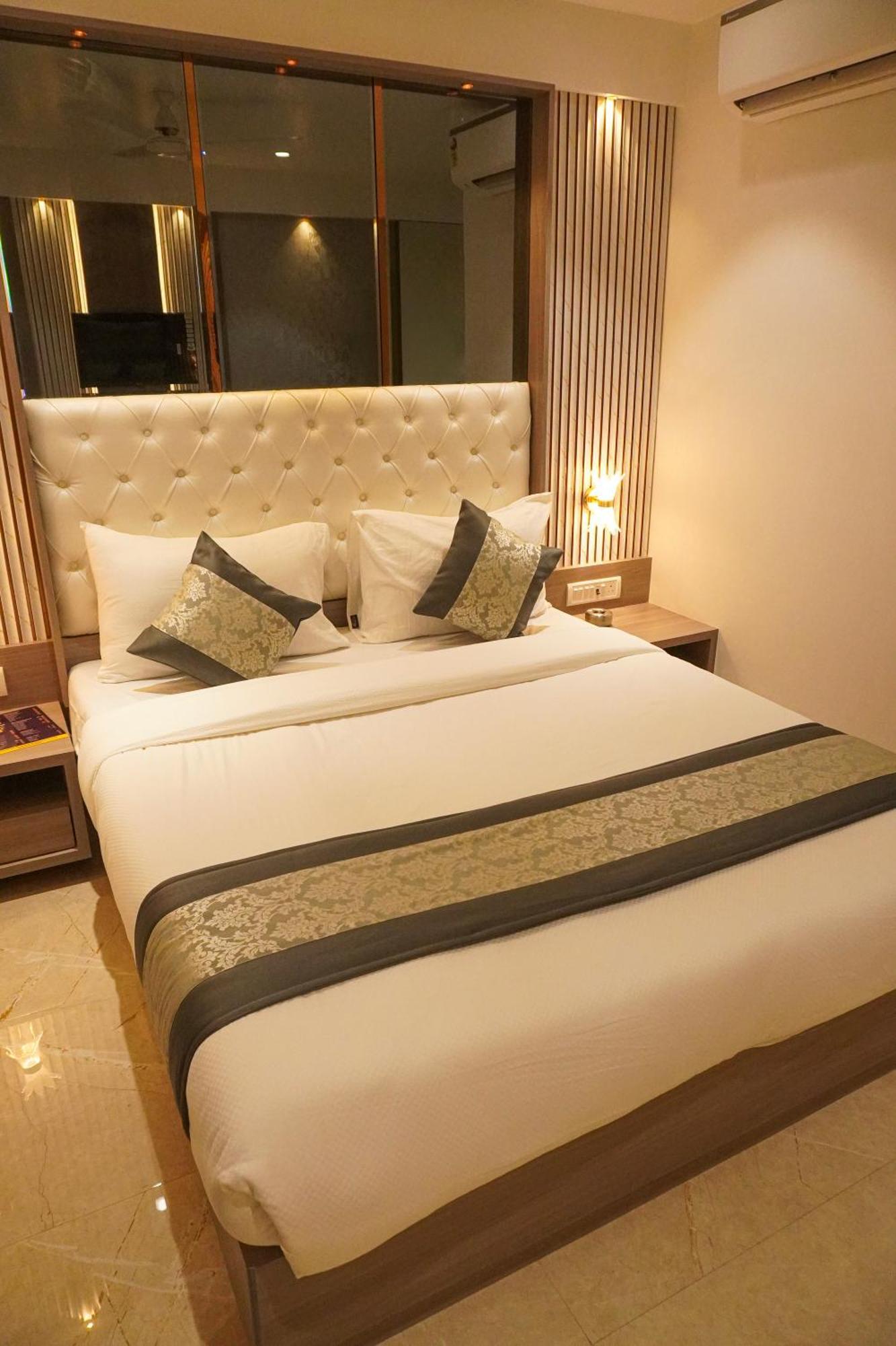 Hotel Spencer-Navi Mumbai Dış mekan fotoğraf